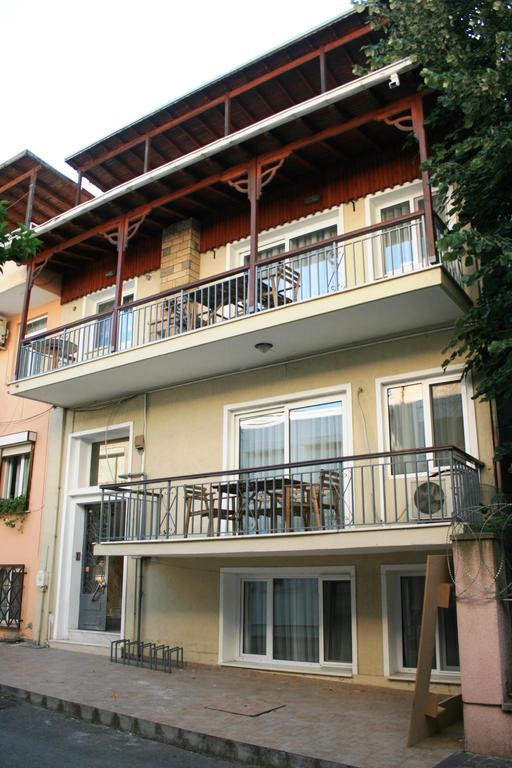 Yeni Apart Hotel Adalar Exterior foto