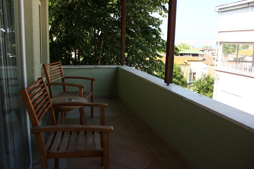 Yeni Apart Hotel Adalar Exterior foto