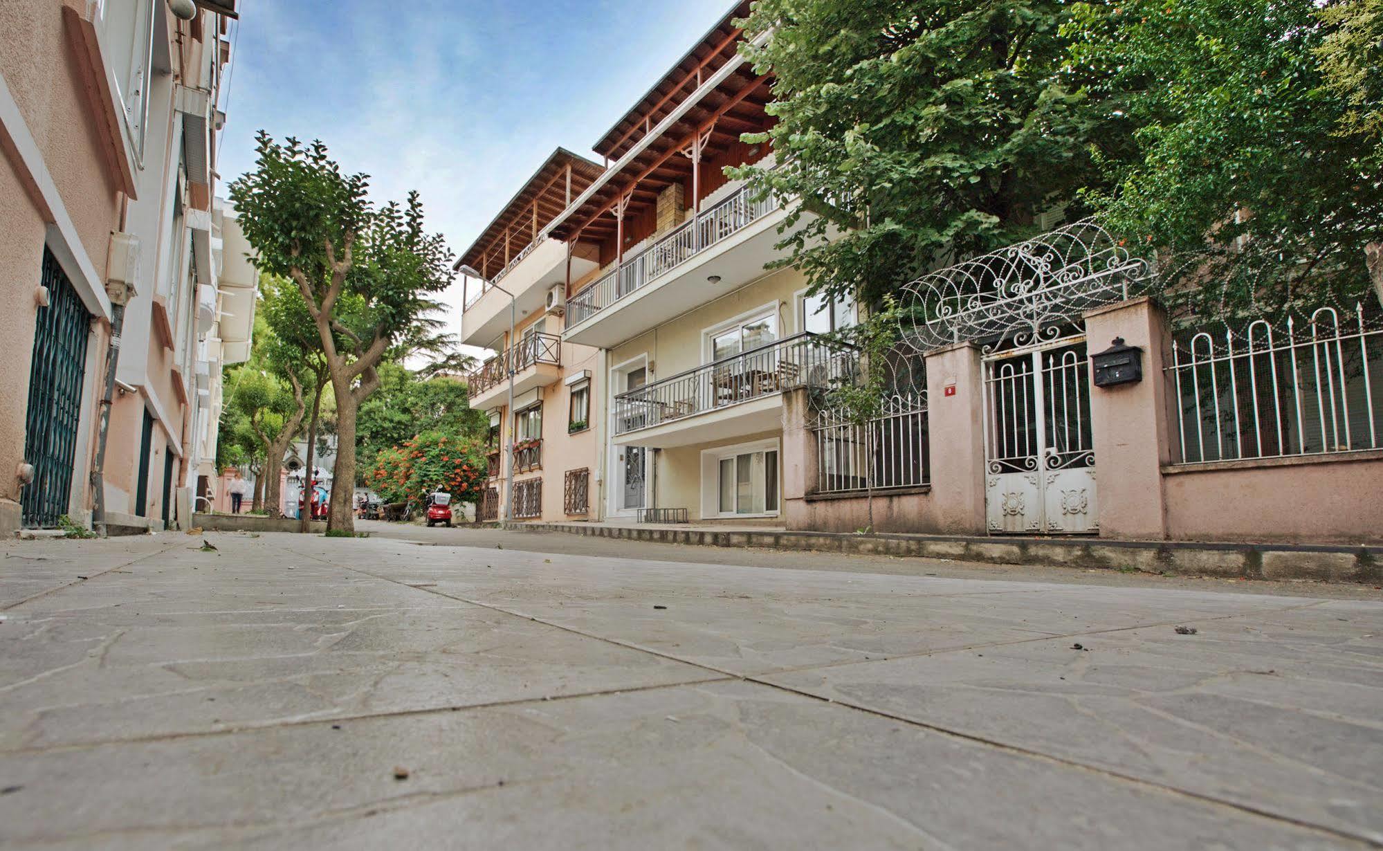 Yeni Apart Hotel Adalar Exterior foto